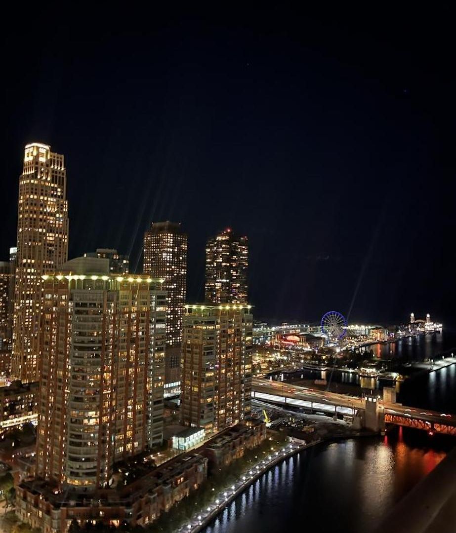Apartment Skyrise In Downtown