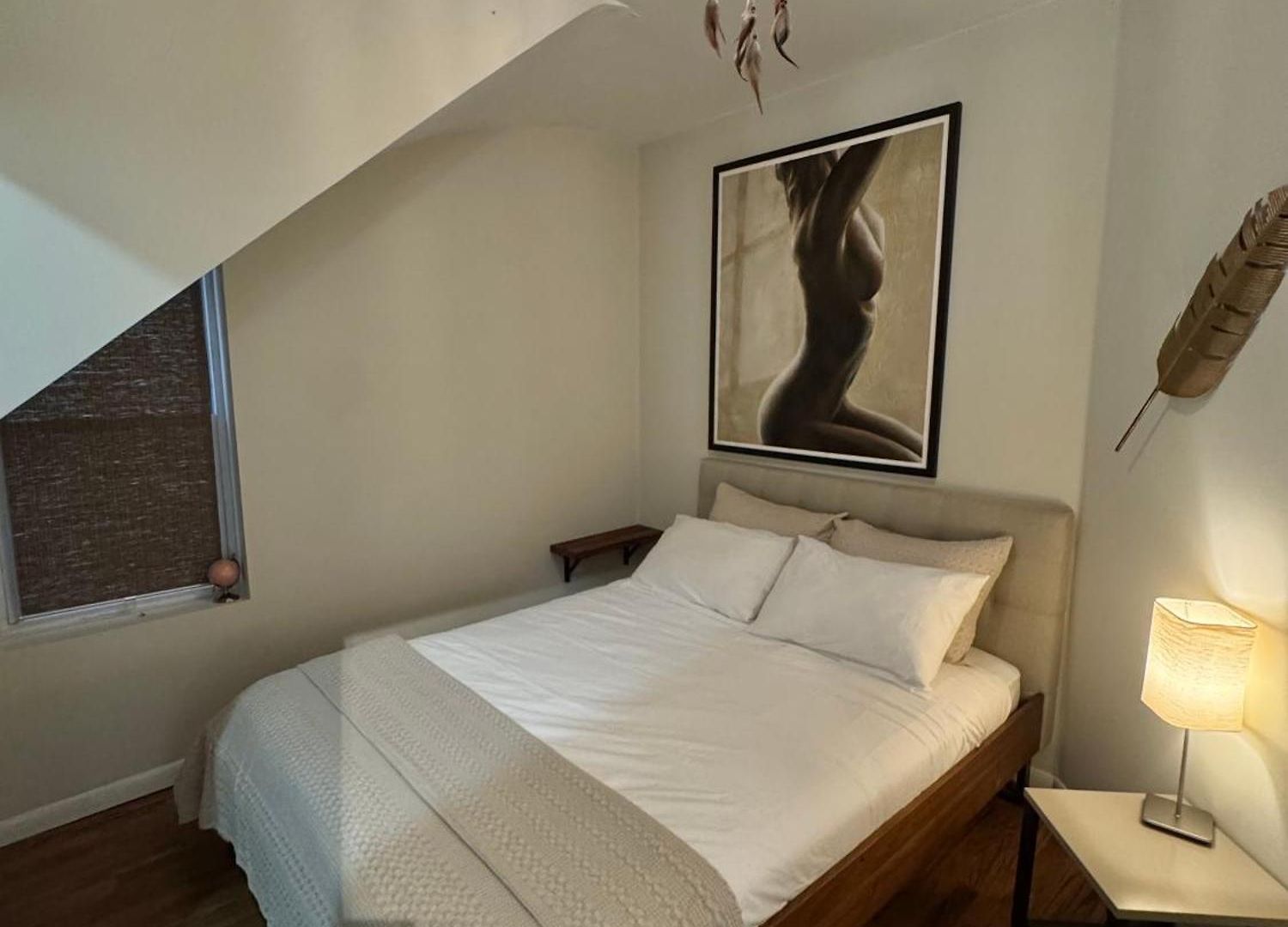Wicker Park 1-br Walk To Train & Grocery Easy Downtown Access Apartment *