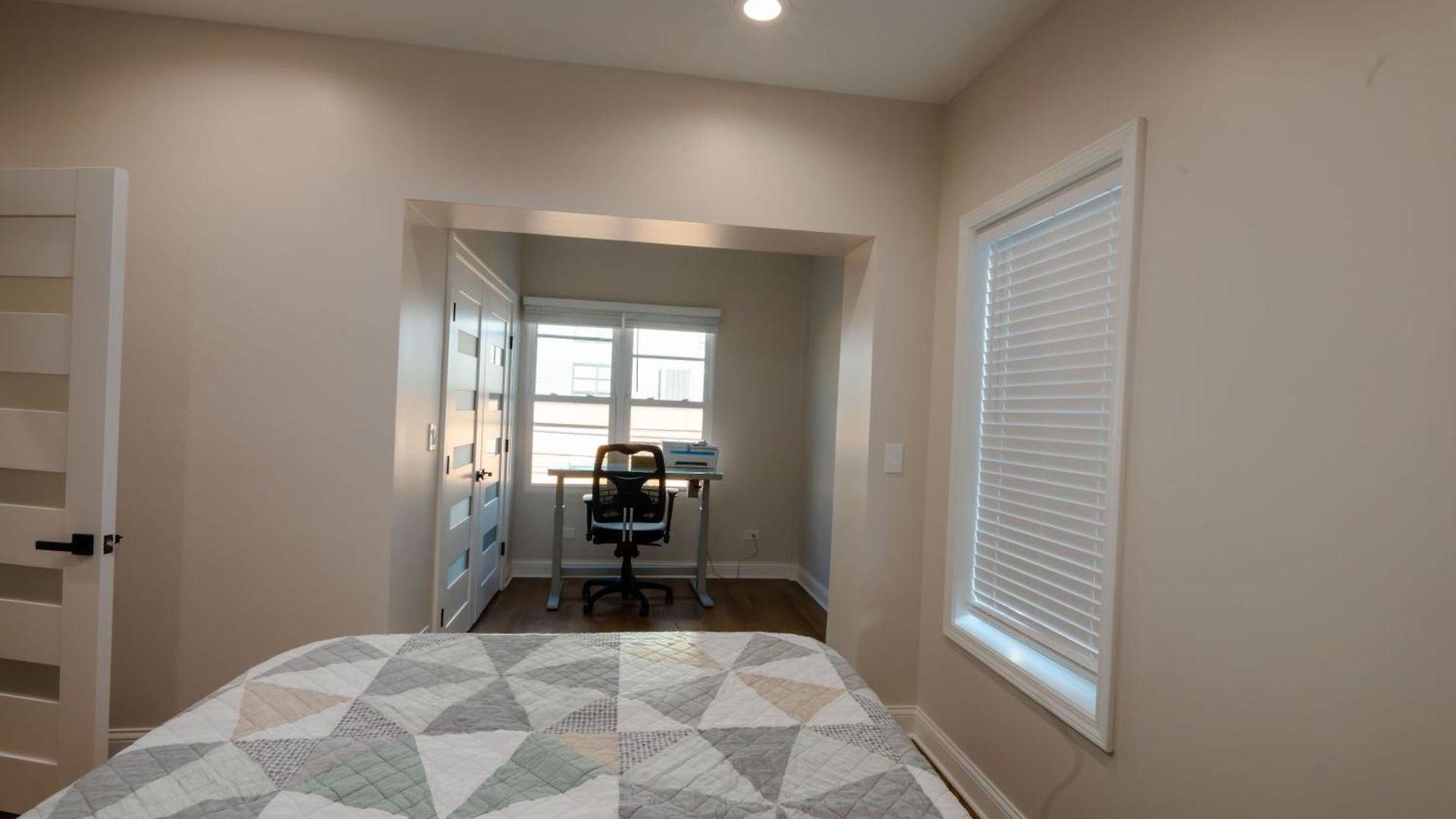 Luxury Stylish 3br Minutes From Downtown *