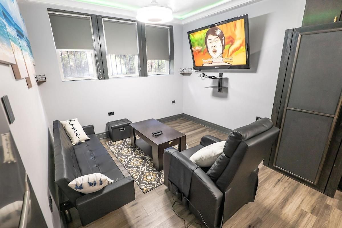 Apartment & Cozy 1-bedroom In Irving Park *