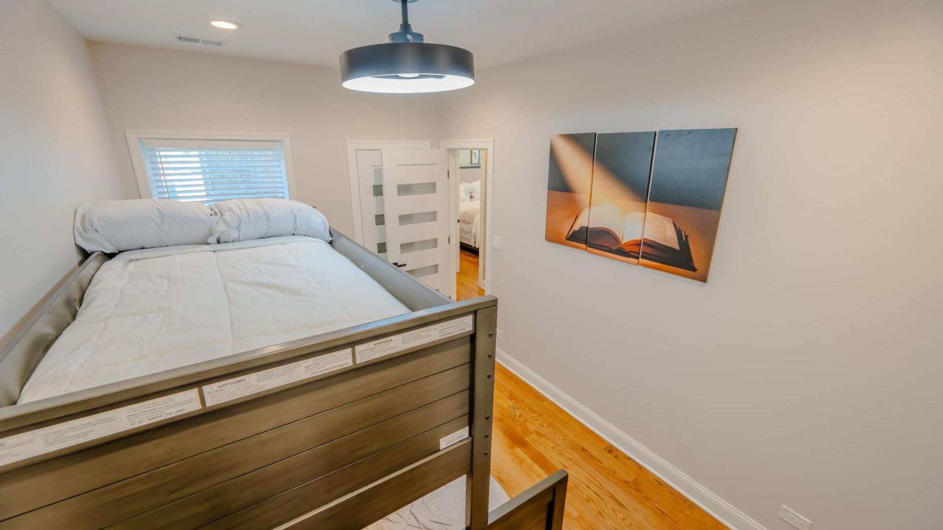 Apartment Luxury Stylish 3br Minutes From Downtown *