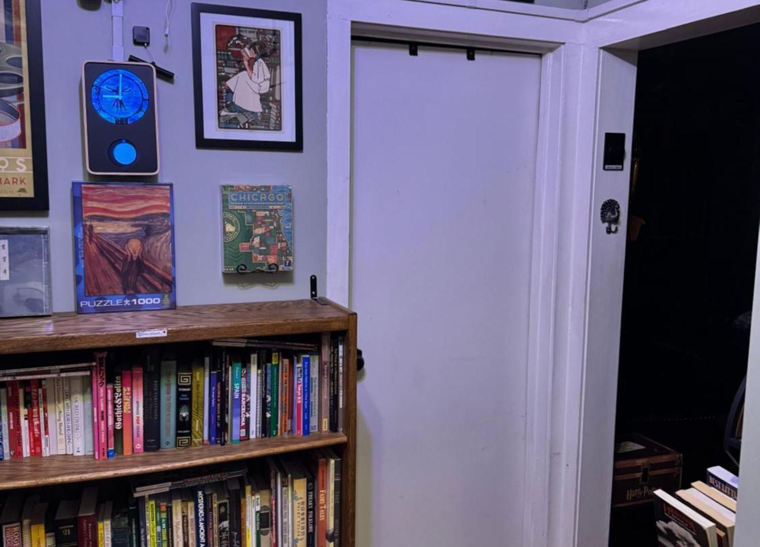 Tranquil Library 2brm 1bath Private Eclectic At Solar Apartment Chicago