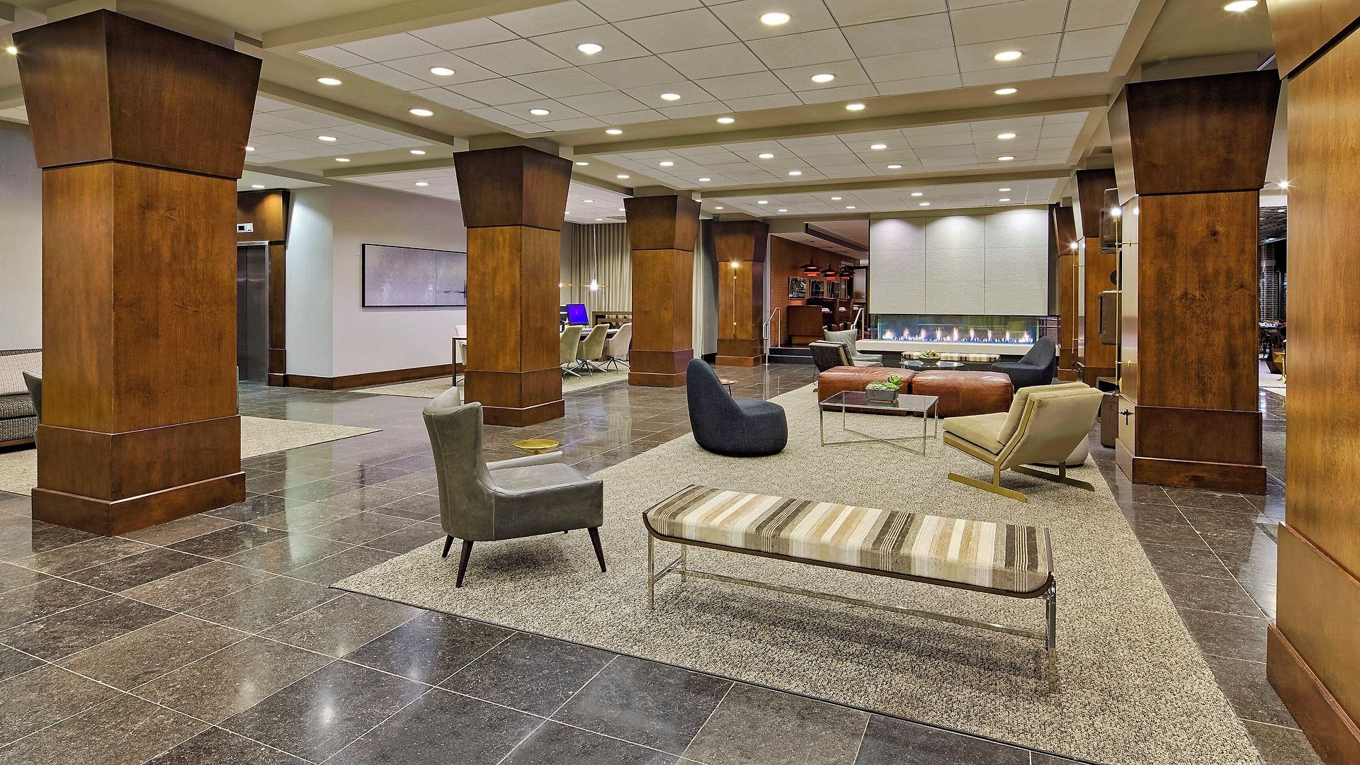 Crowne Plaza - West Loop By Ihg