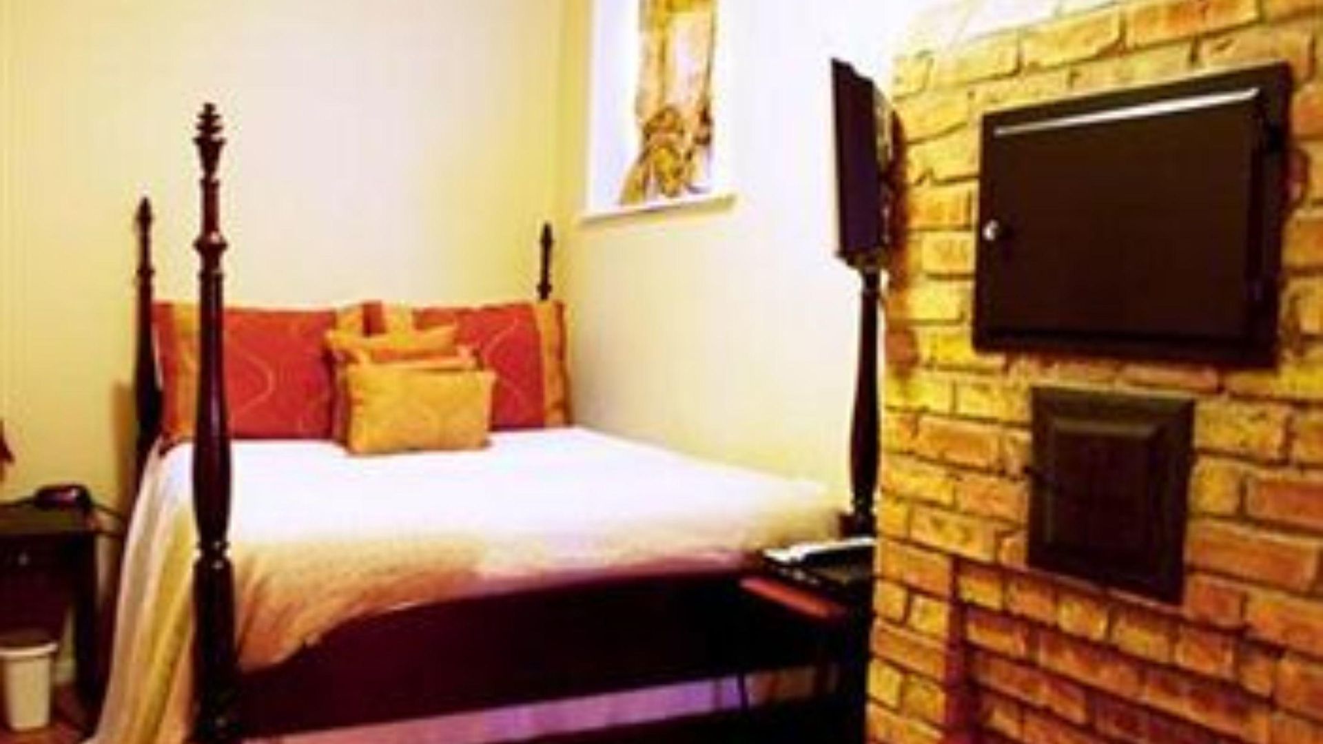 Old Bed & Breakfast Chicago