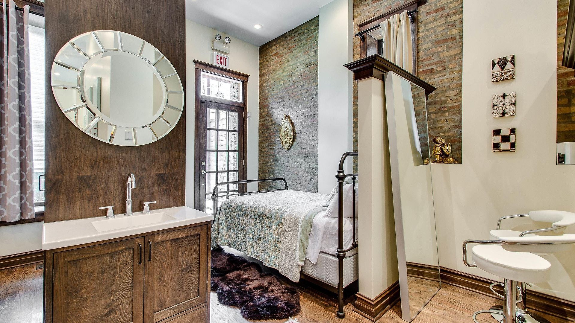 The Golden Arm (adults Only) 2* Chicago