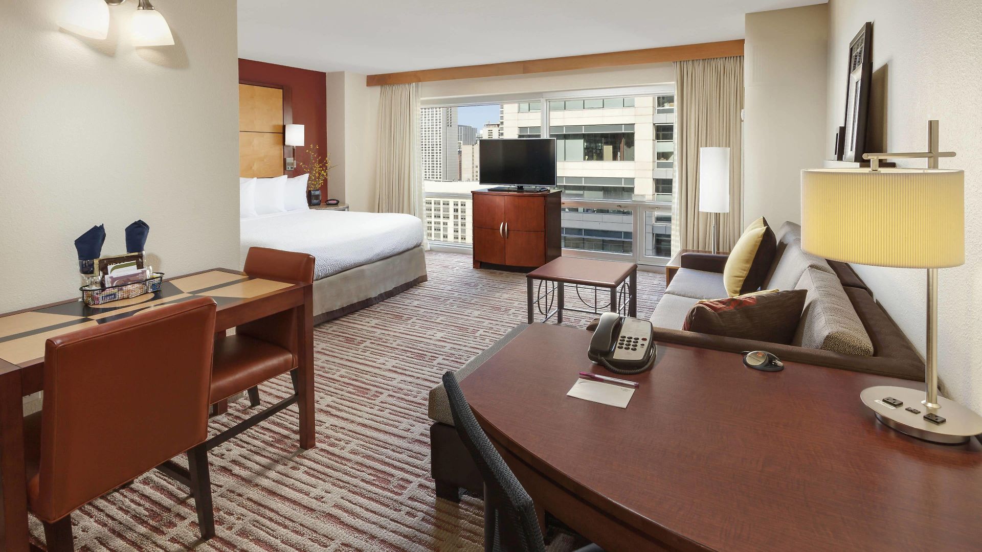 By Marriott Downtown/river North