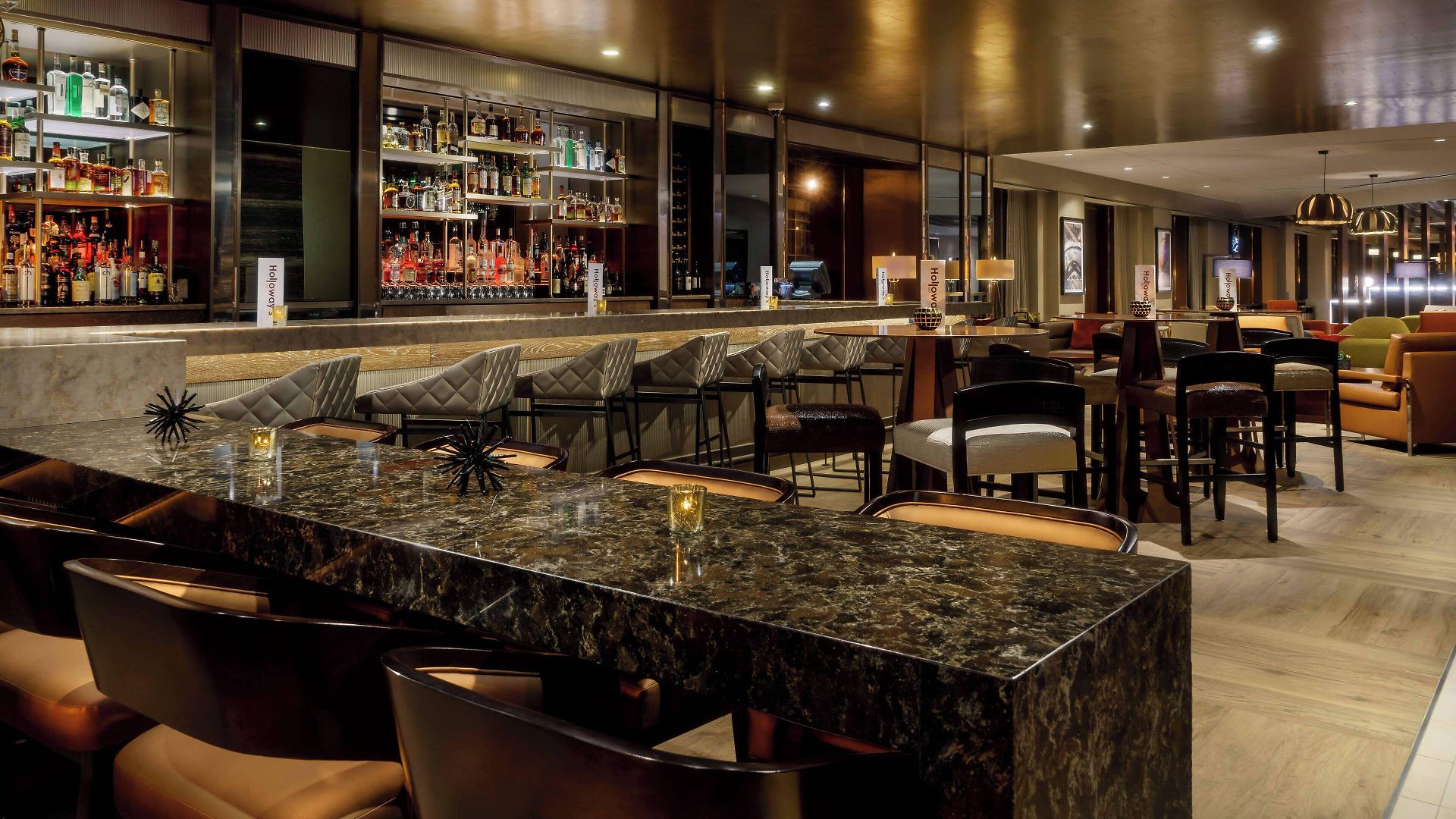 Hotel By Marriott Downtown/river North