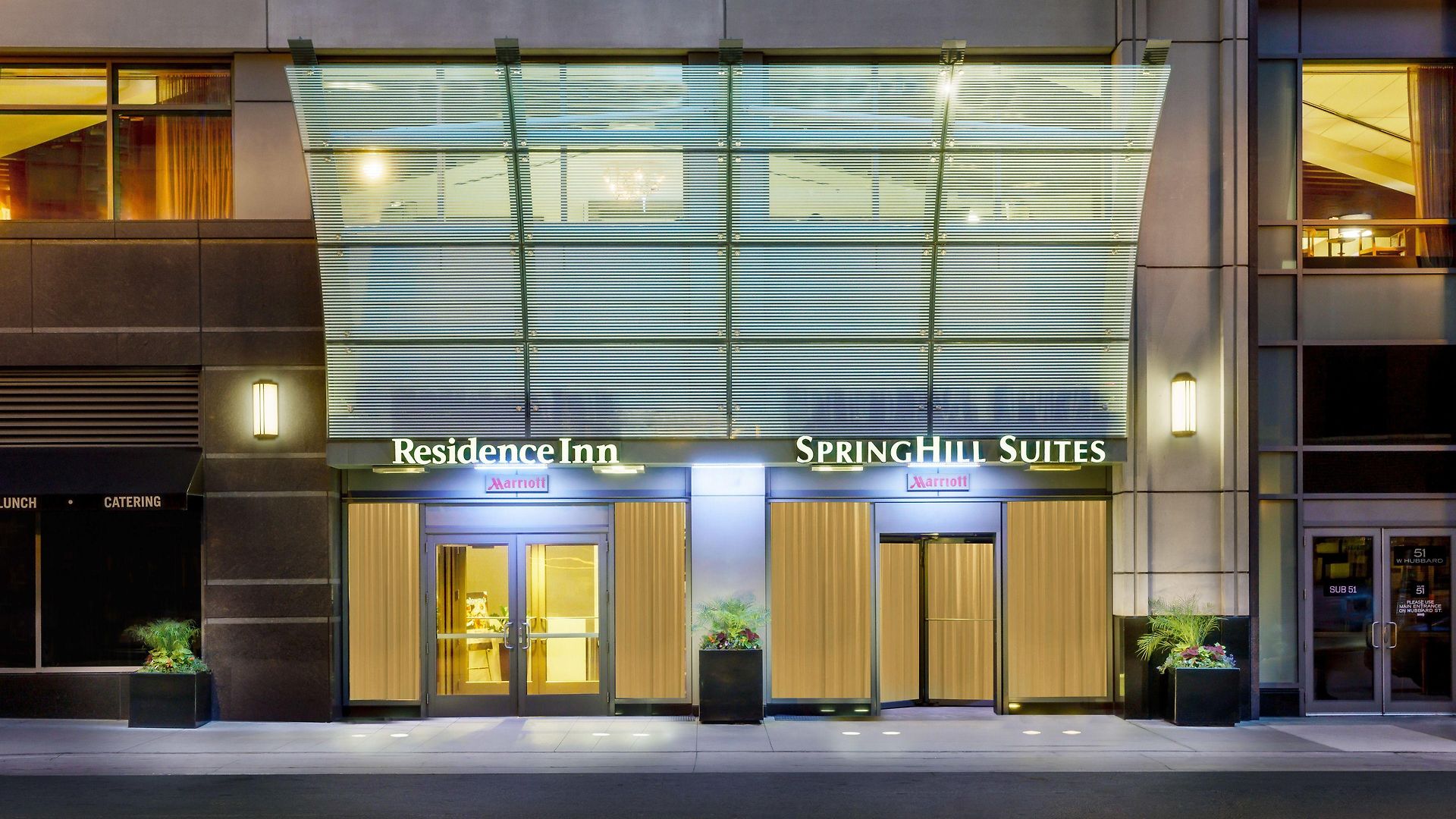 Hotel By Marriott Downtown/river North Chicago