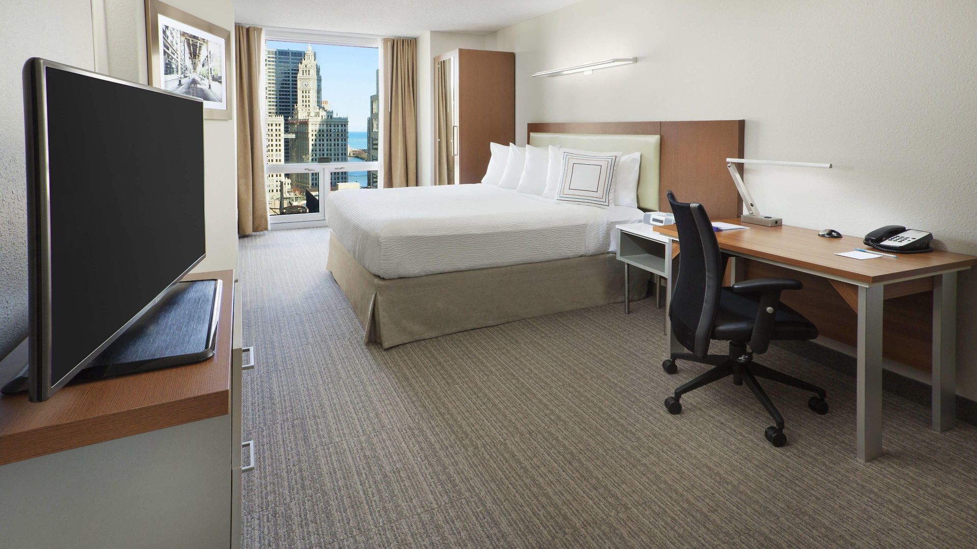 Hotel Springhill Downtown/river North
