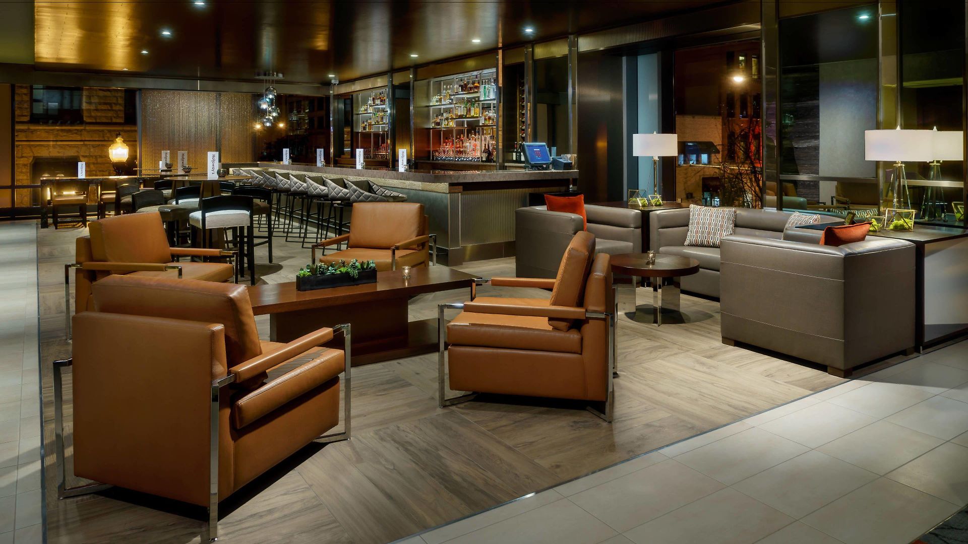 Hotel Springhill Downtown/river North 3*