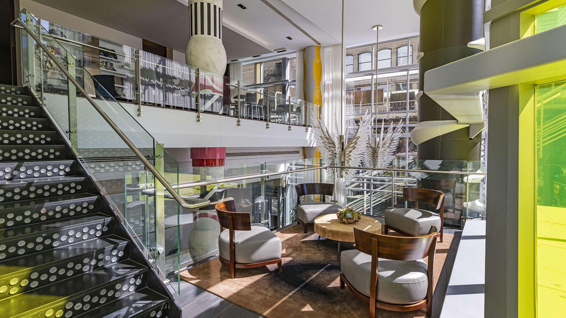 Thewit Chicago, A Hilton Hotel 4*
