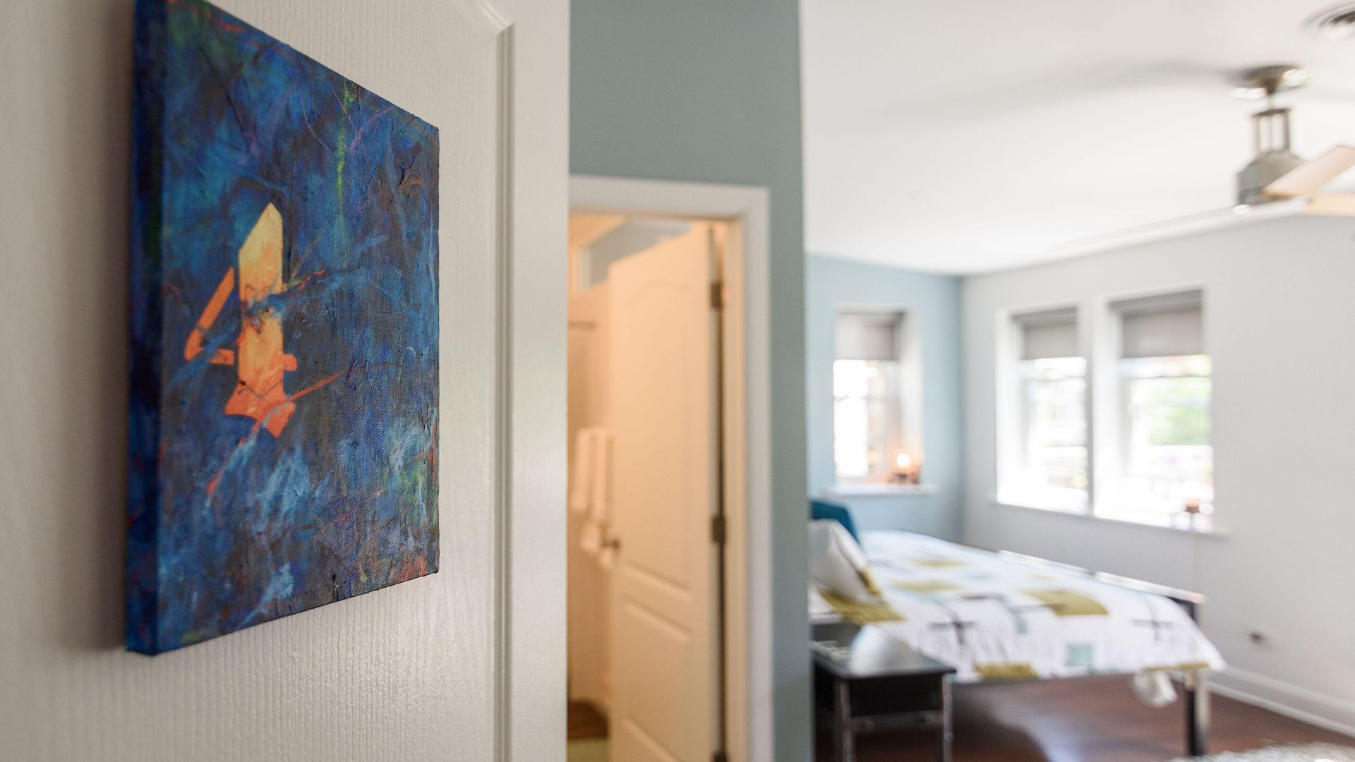 House 5863- Chicago's Premier Bed & Breakfast