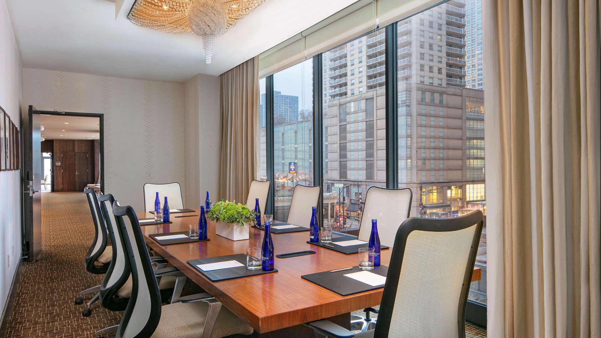 The Royal Sonesta River North Hotel 4*