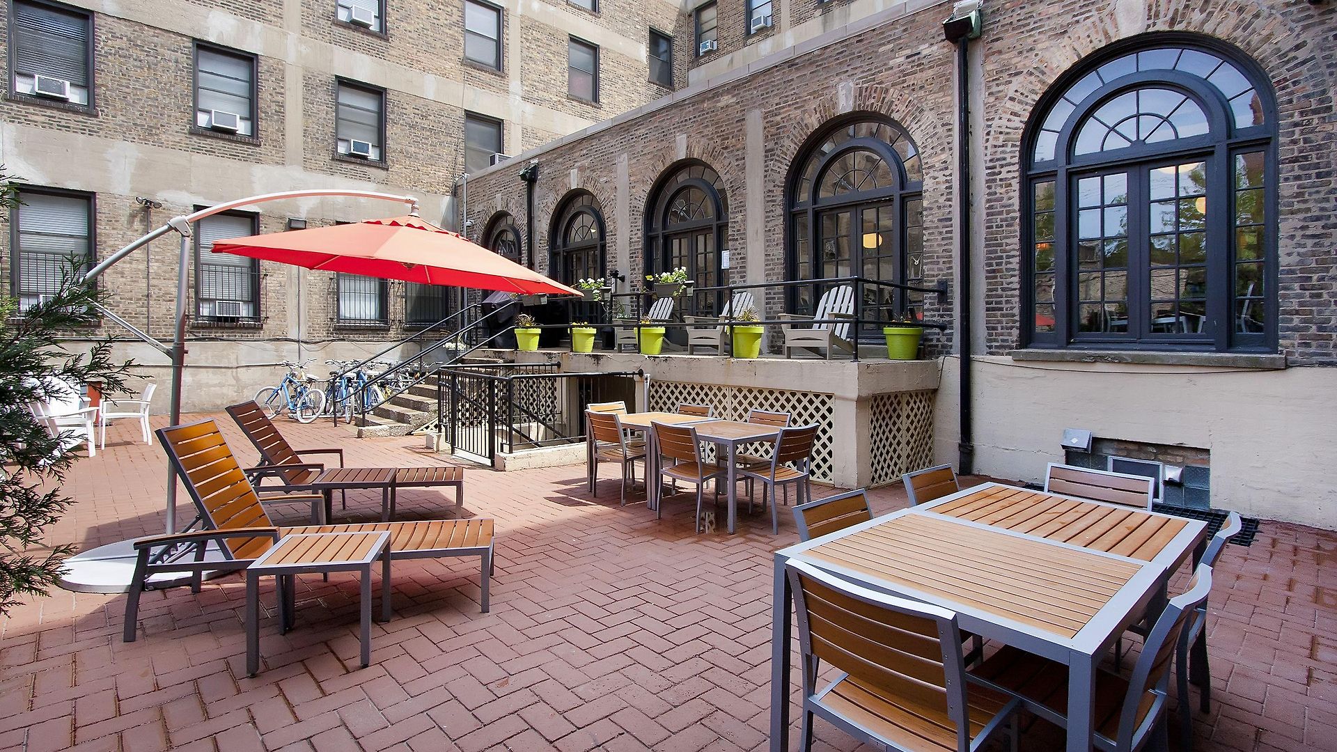 Hostel Getaway Chicago