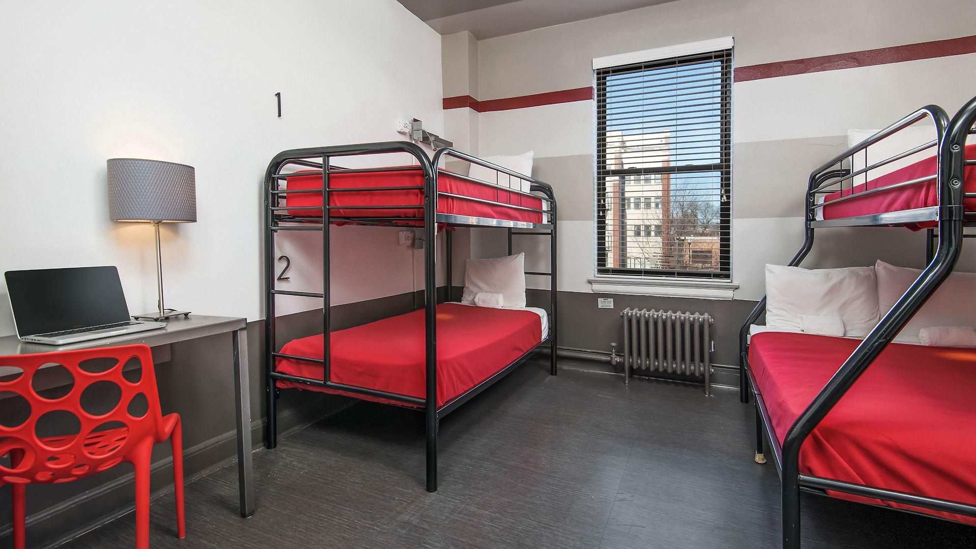 Hostel Getaway Chicago