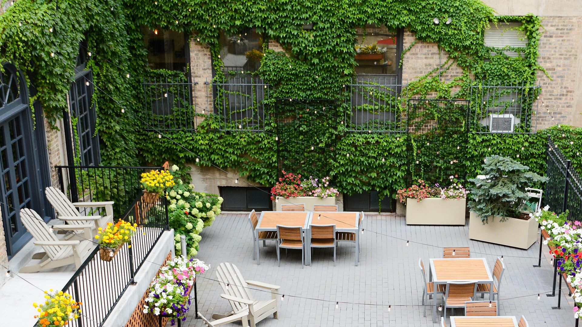 Hostel Getaway Chicago