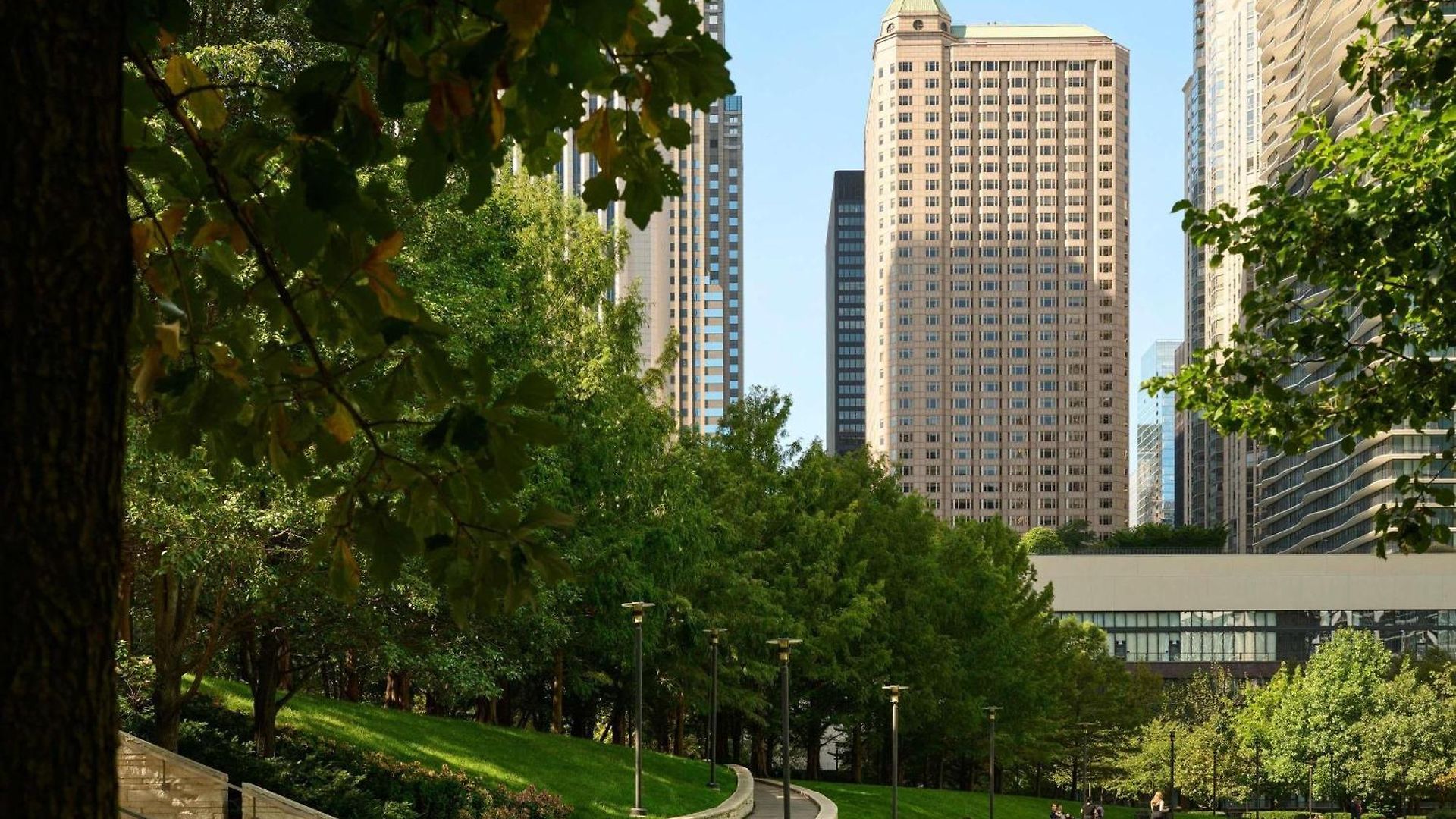 Fairmont Millennium Park Hotel