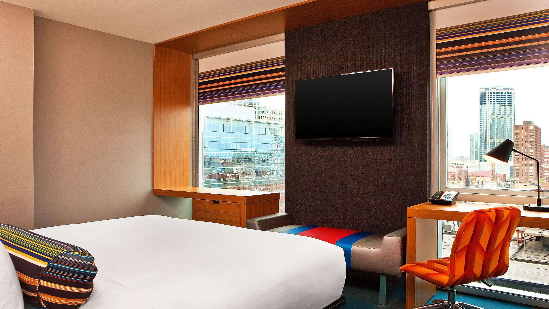 Aloft By Marriott Downtown River North Hotel Chicago