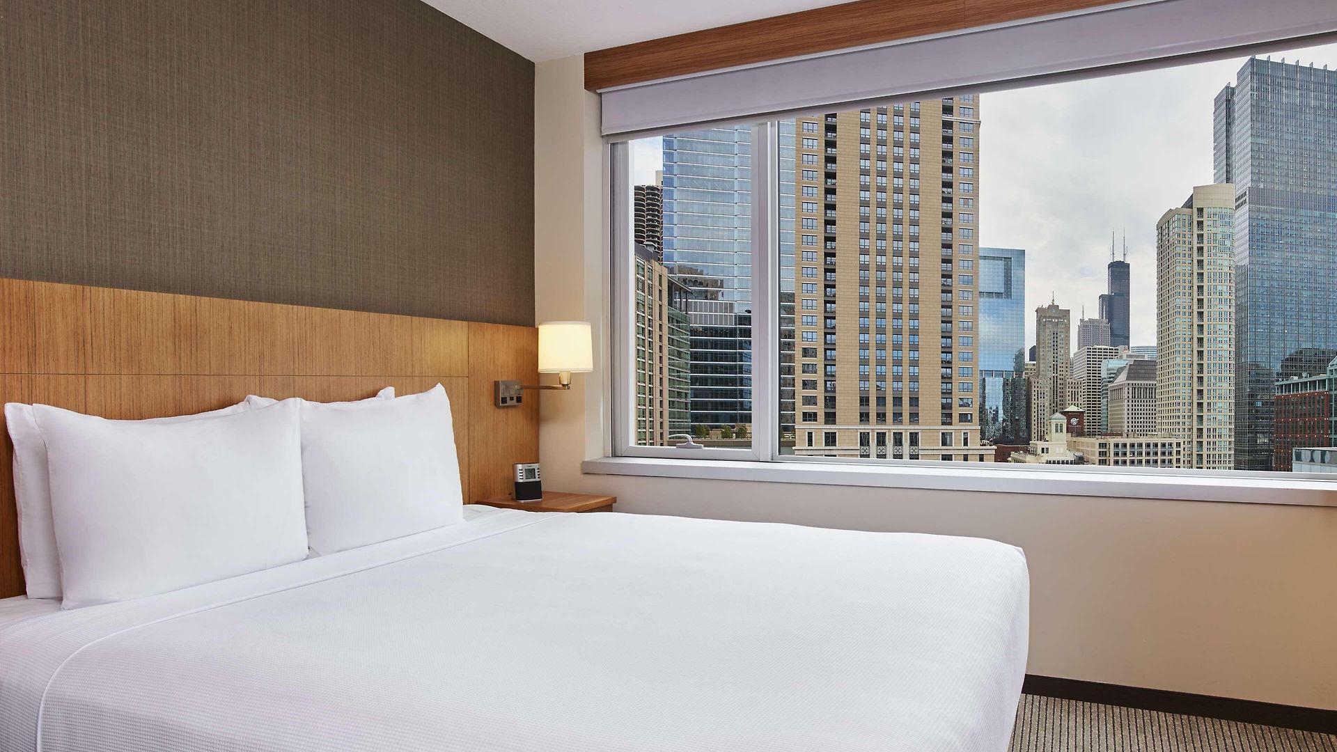 Hyatt Place River North Hotel 3*