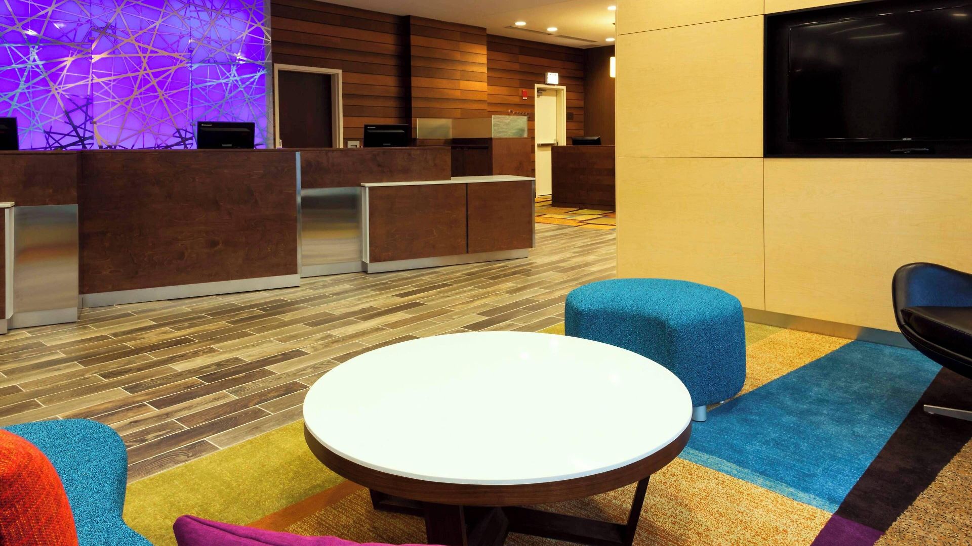 Hotel Fairfield And Downtown-river North 3*