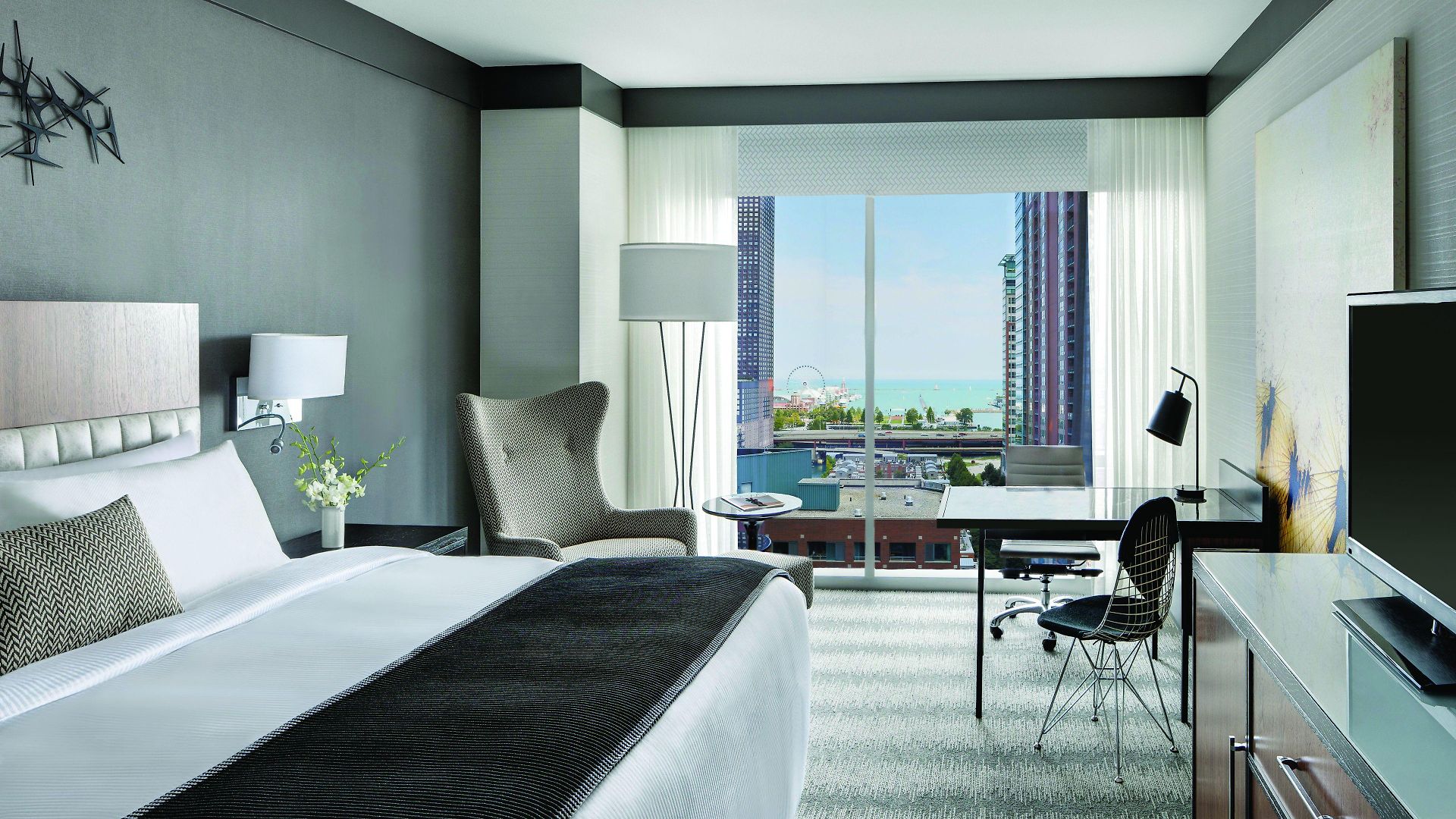 Loews Hotel 4*