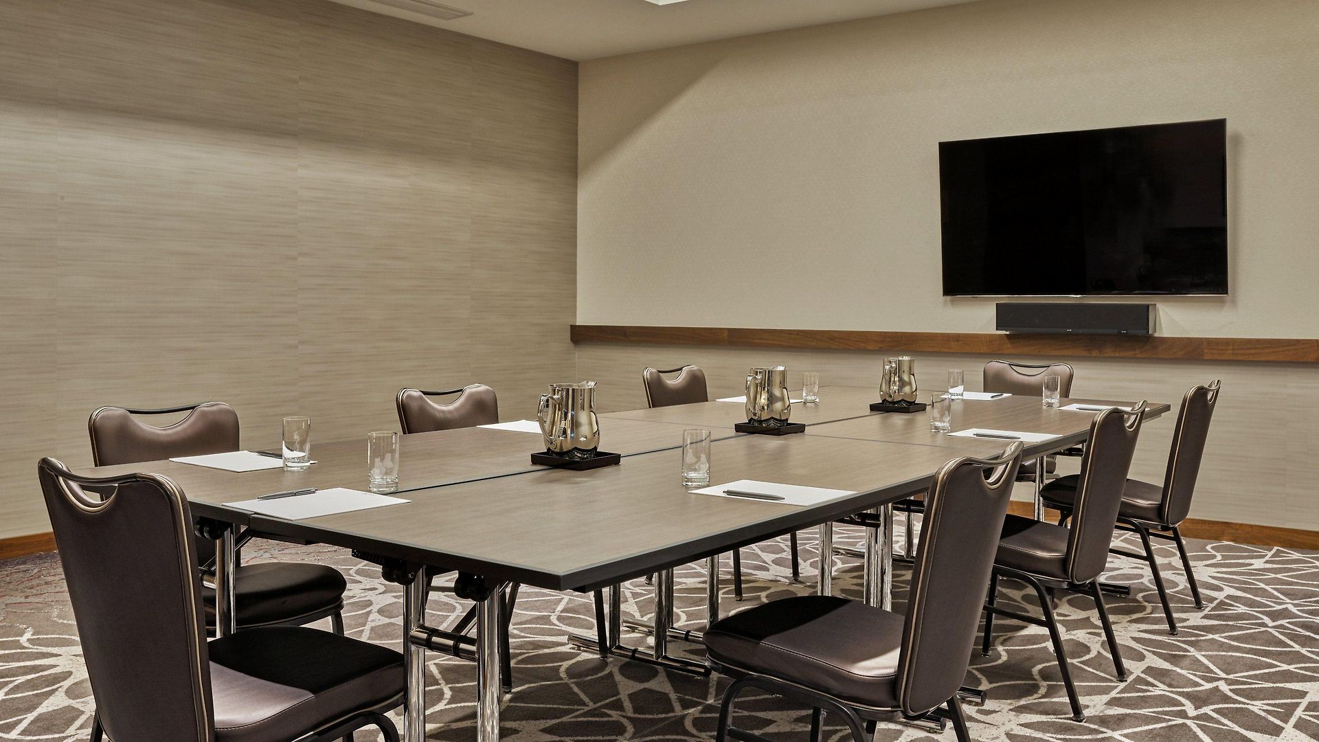 Loews Hotel 4*