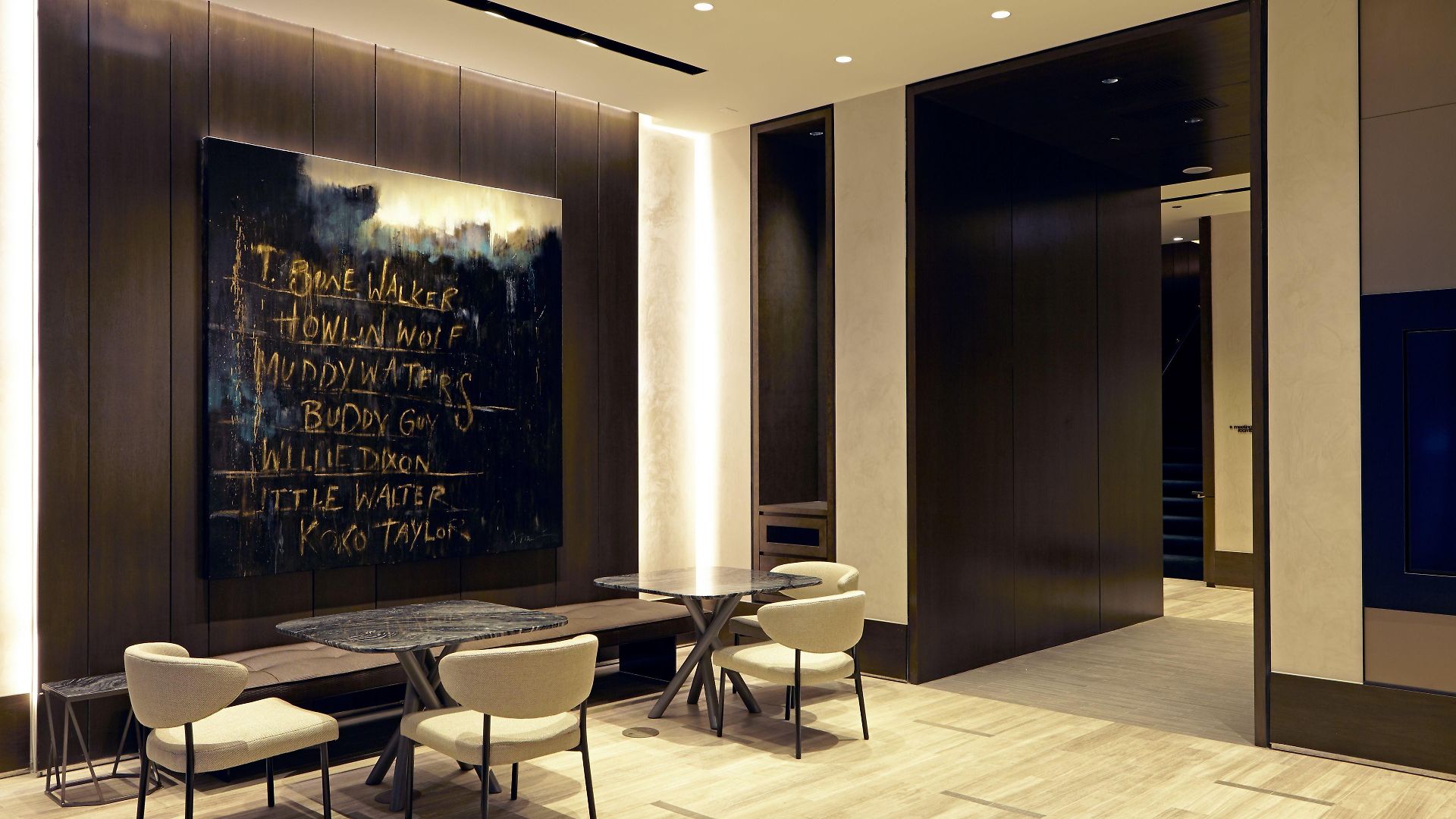 Hyatt Centric The Loop 4*
