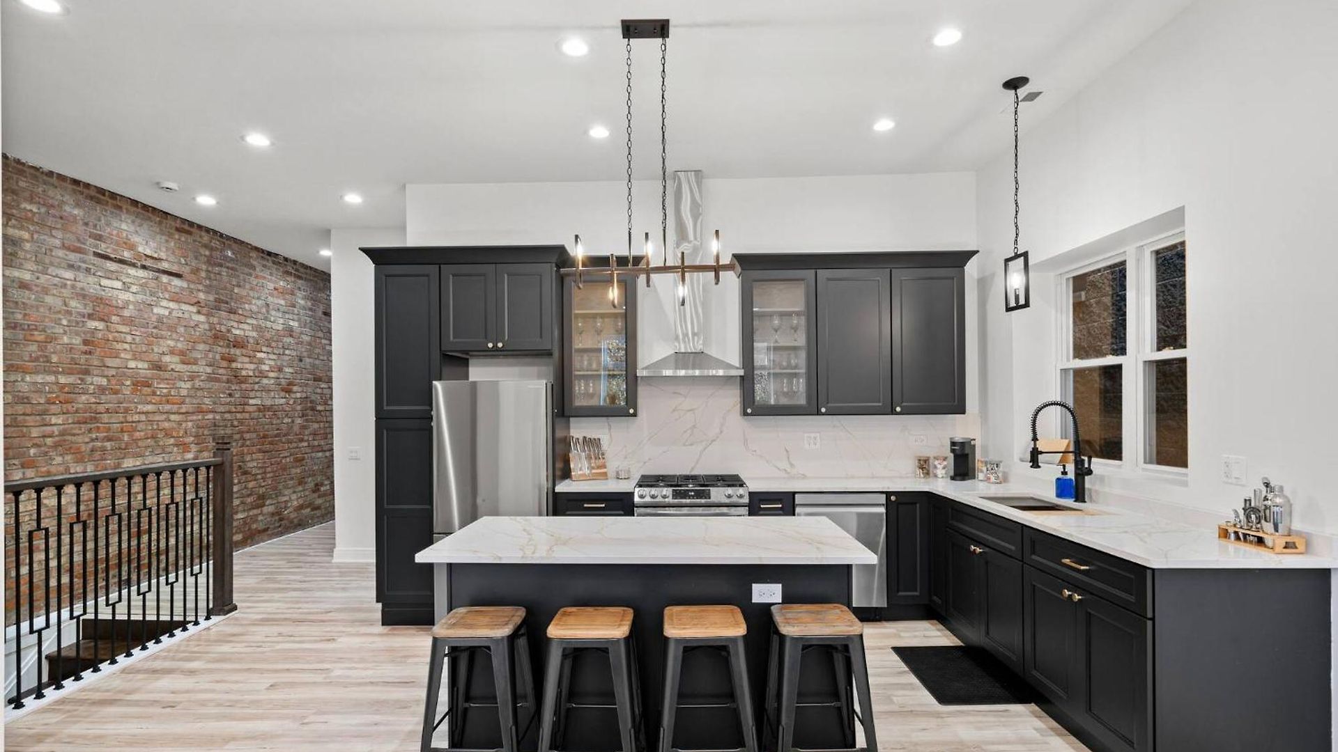 Apartment Chic Loft Near United Center, Uic/imd & Downtown *