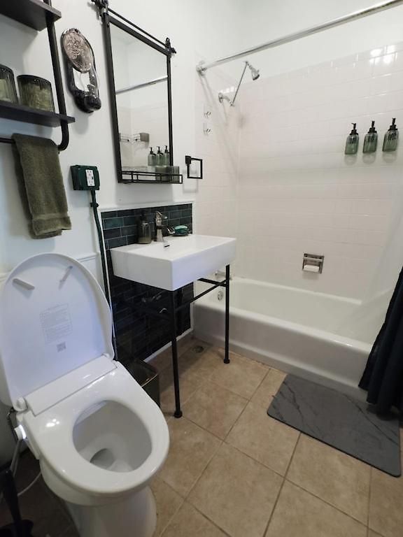 Tranquil Library 2brm 1bath Private Eclectic At Solar Chicago