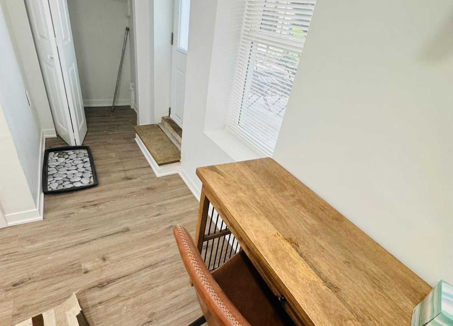 Peaceful Pilsen Garden Apartment *