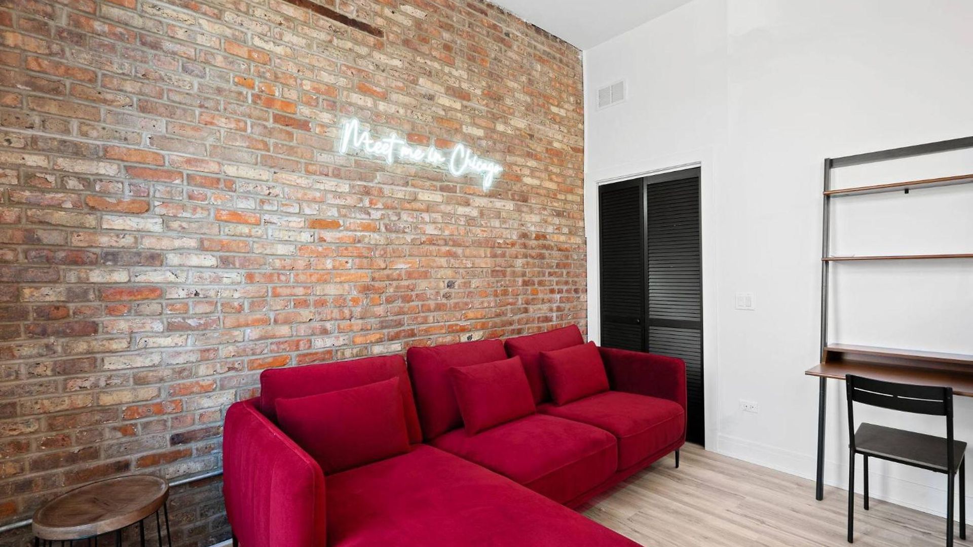 Chic Loft Near United Center, Uic/imd & Downtown Chicago