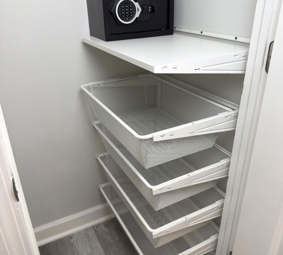 Stylish 2bedroom W Games & Free Parking Apartment