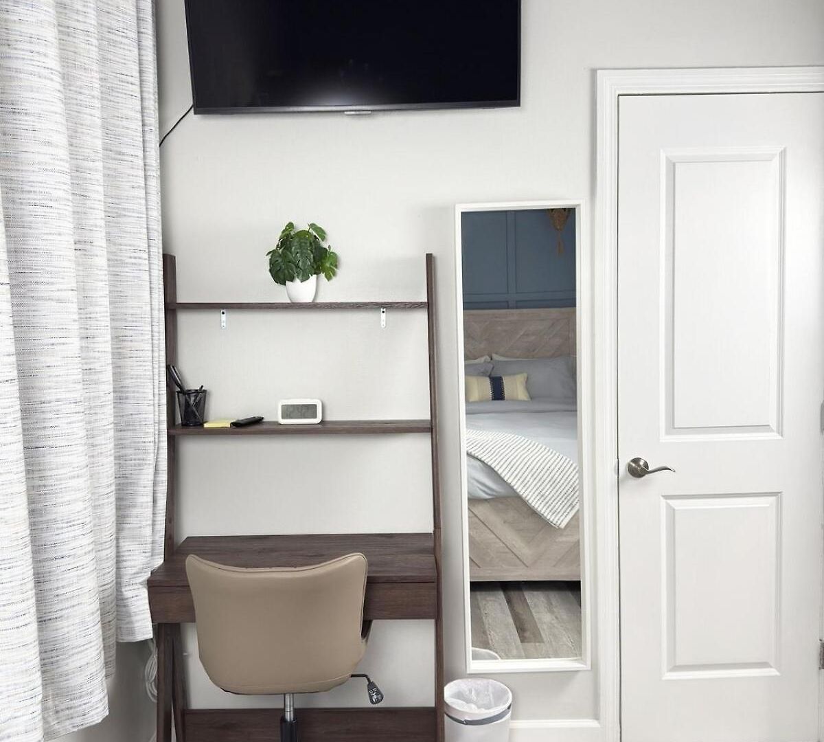 Stylish 2bedroom W Games & Free Parking *