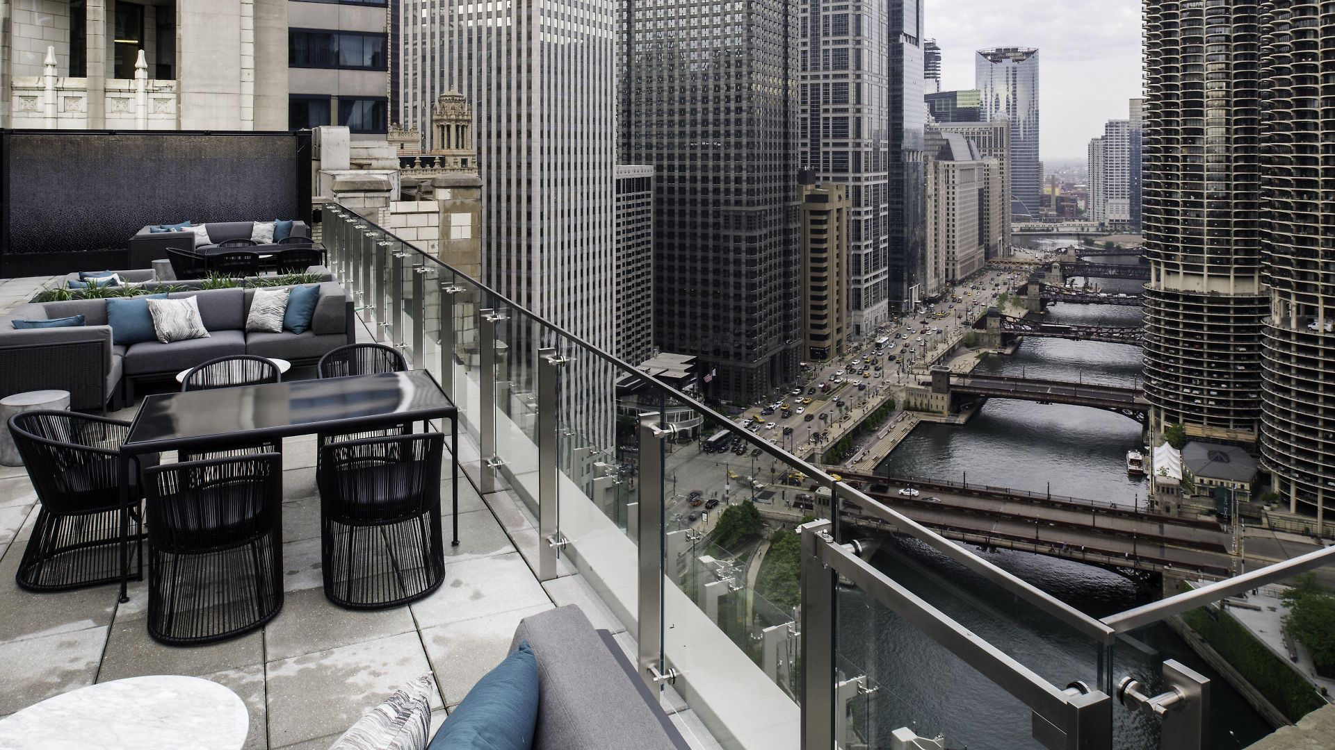 Hotel Londonhouse Chicago, Curio Collection By Hilton Chicago