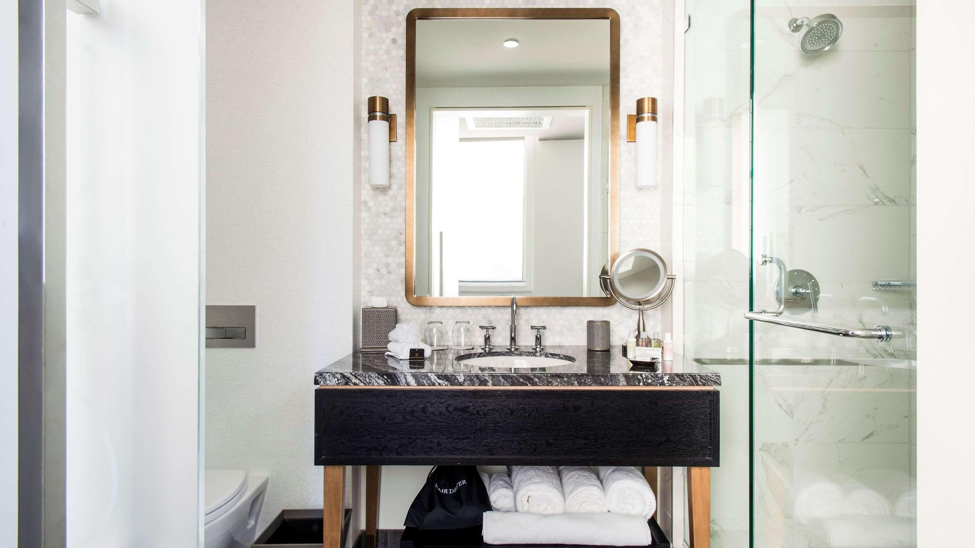 Londonhouse Chicago, Curio Collection By Hilton 4*