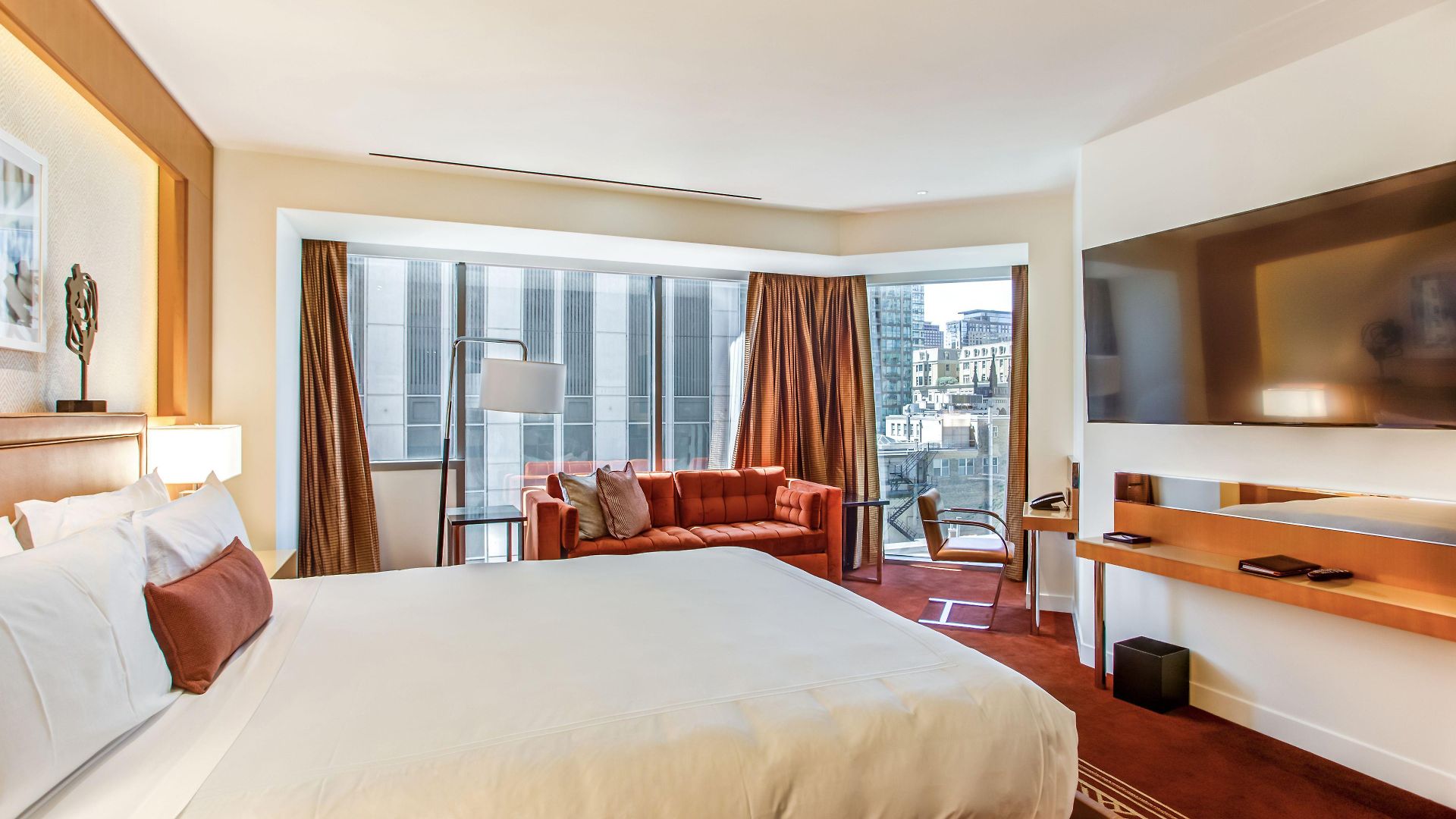 By Marriott Downtown Magnificent Mile Hotel Chicago