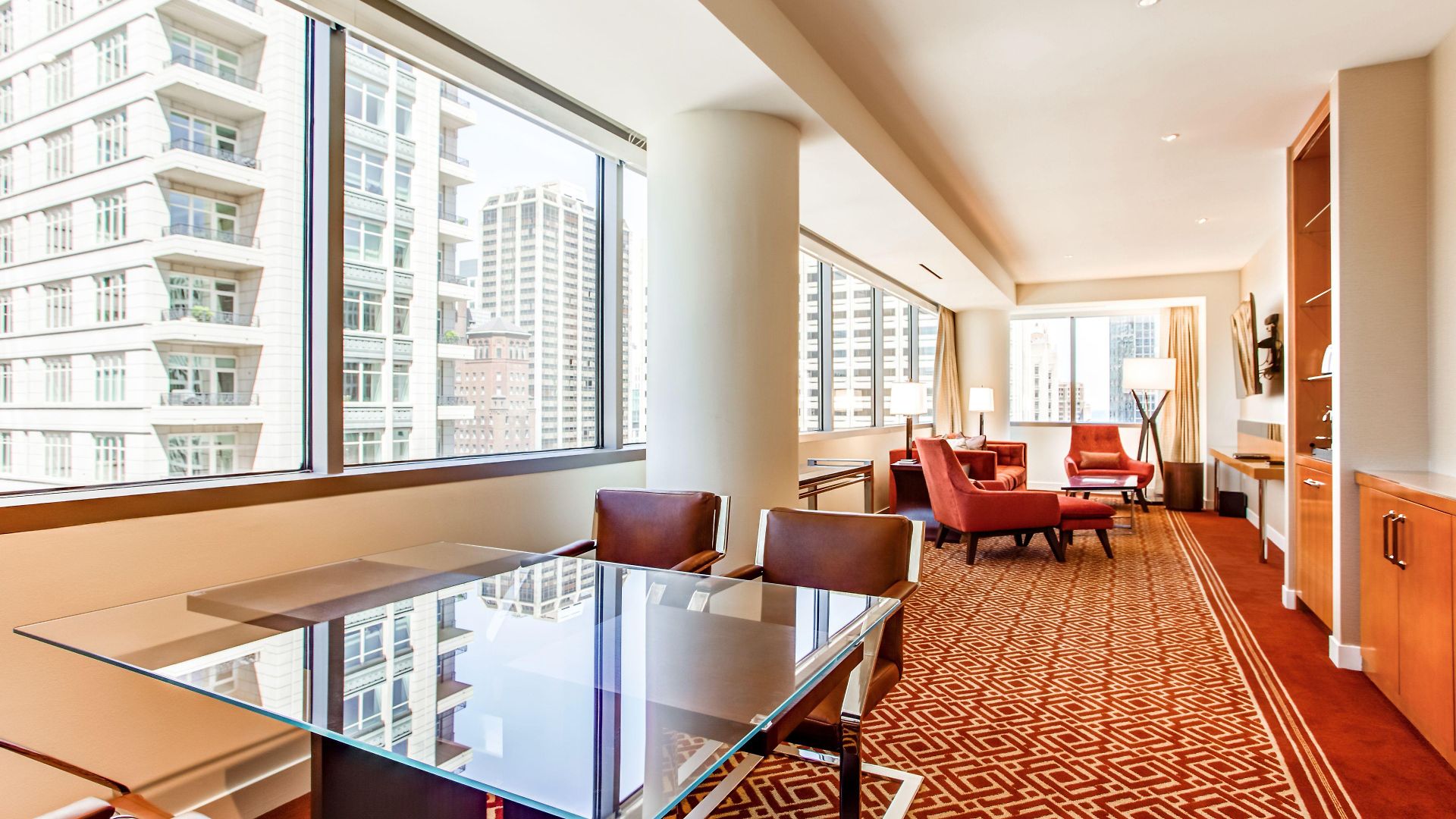 By Marriott Downtown Magnificent Mile Chicago