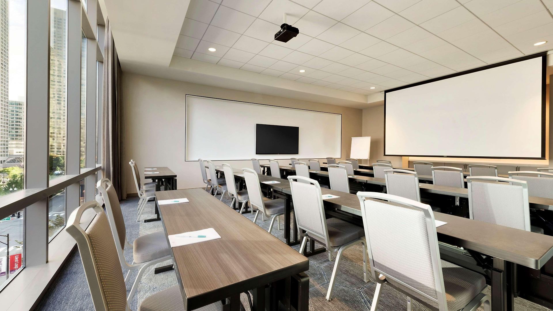 Hampton Inn Chicago West Loop Fulton Market Area 3*