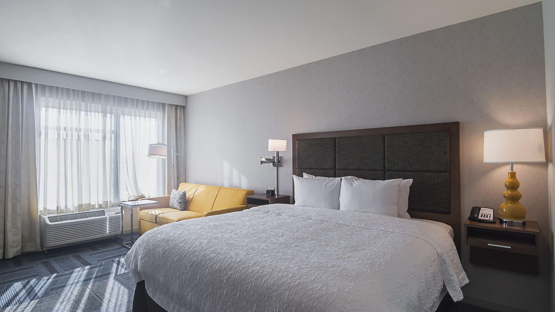 Hampton Inn Chicago North-Loyola Station, Il 3*