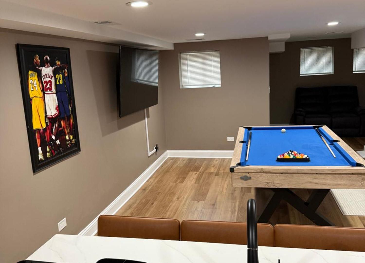 Luxury 9 Bedroom Mins From Downtown And The *