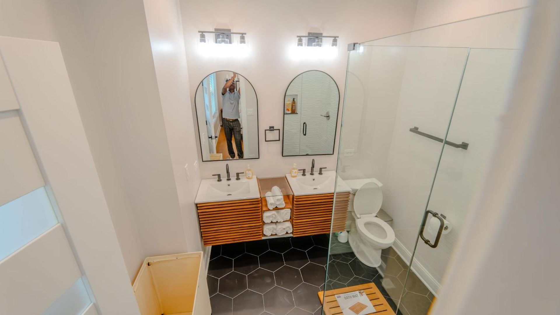 Luxury 9 Bedroom Mins From Downtown And The Villa *