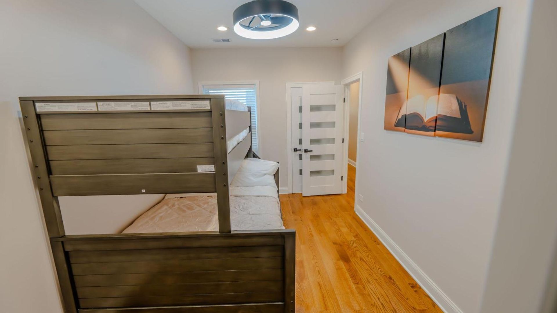 Luxury 9 Bedroom Mins From Downtown And The Villa
