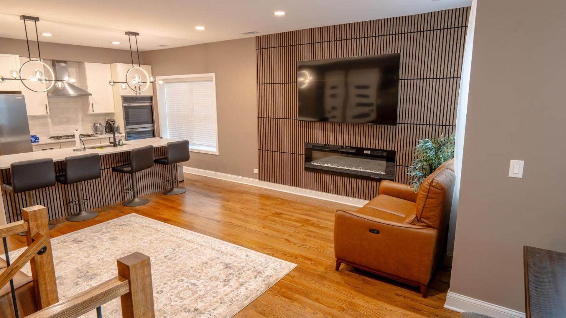 Luxury 9 Bedroom Mins From Downtown And The *