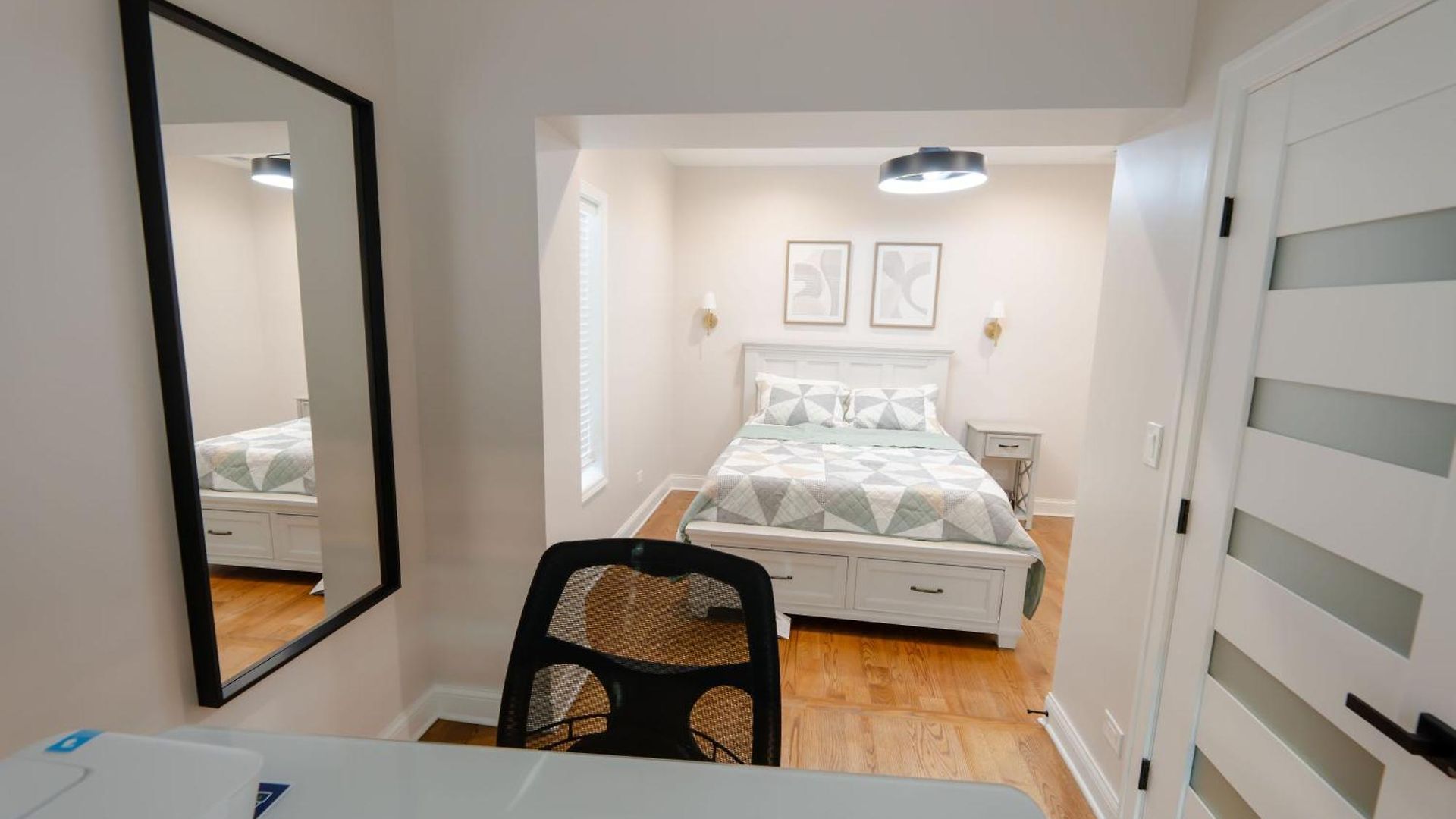 Luxury 9 Bedroom Mins From Downtown And The Chicago