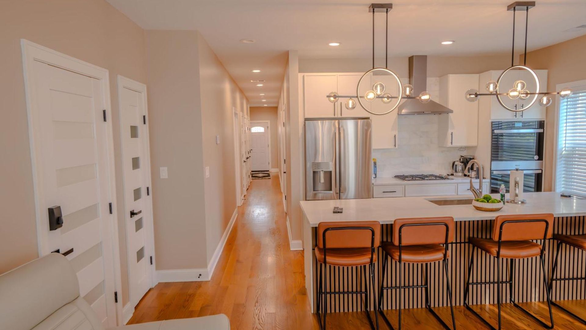 Luxury 9 Bedroom Mins From Downtown And The *