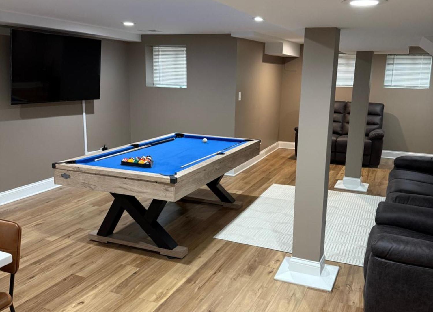 Luxury 9 Bedroom Mins From Downtown And The