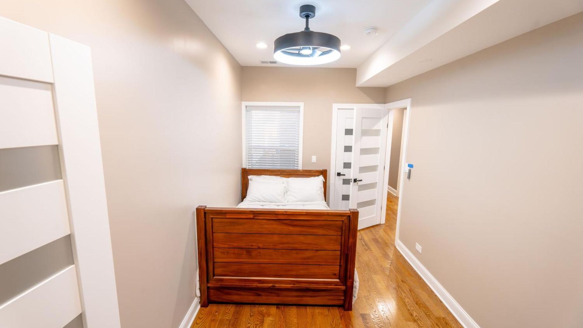 Luxury 9 Bedroom Mins From Downtown And The Chicago