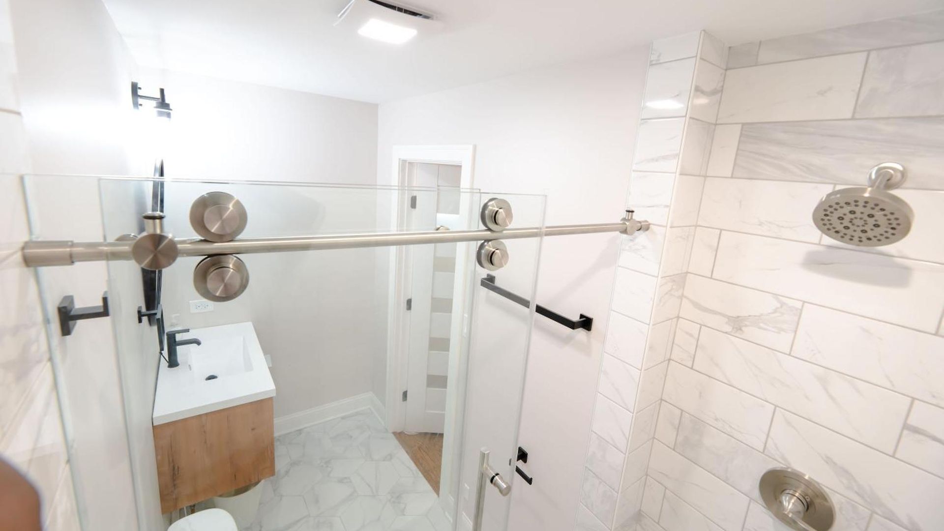 Luxury 9 Bedroom Mins From Downtown And The Villa