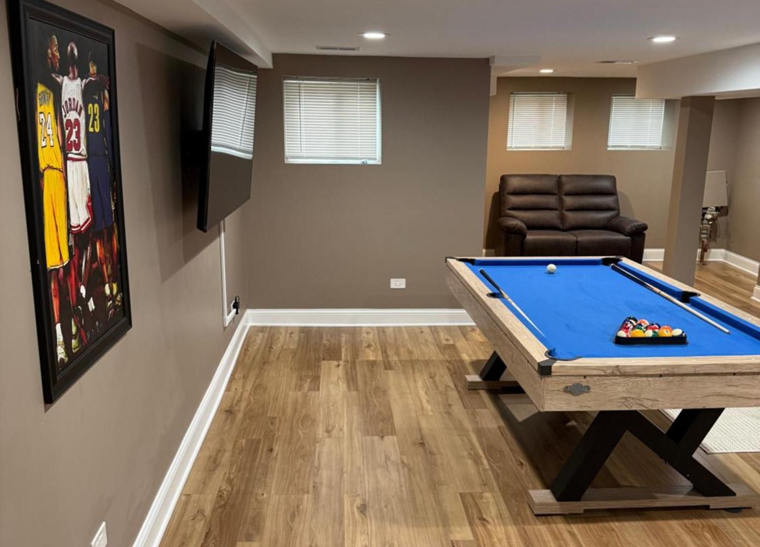 Luxury 9 Bedroom Mins From Downtown And The *