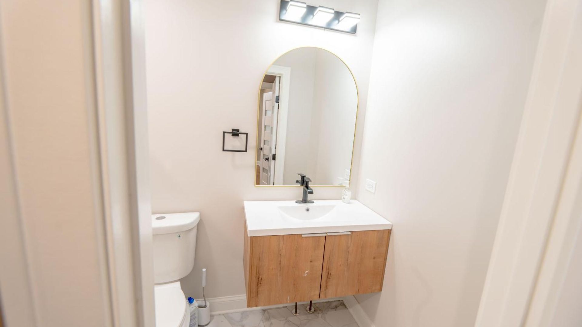 Luxury 9 Bedroom Mins From Downtown And The Chicago